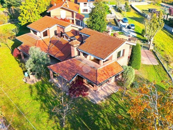 casa indipendente in vendita a Trana in zona San Bernardino