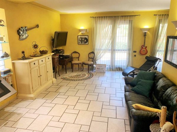 casa indipendente in vendita a Trana