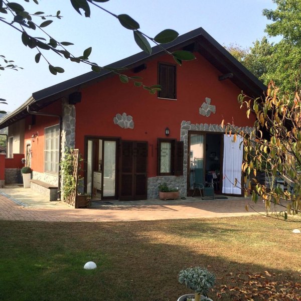 casa indipendente in vendita a Trana