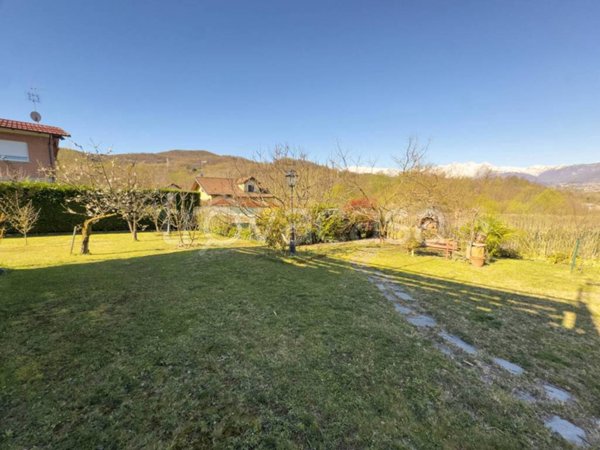 casa indipendente in vendita a Trana in zona Pianca