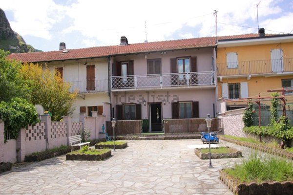 casa semindipendente in vendita a Trana