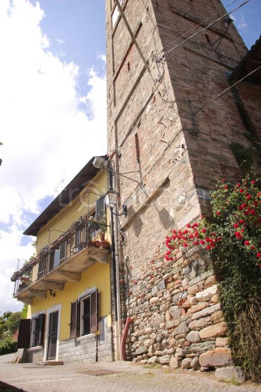 casa indipendente in vendita a Trana