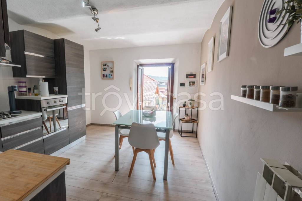 appartamento in vendita a Trana in zona Galletto