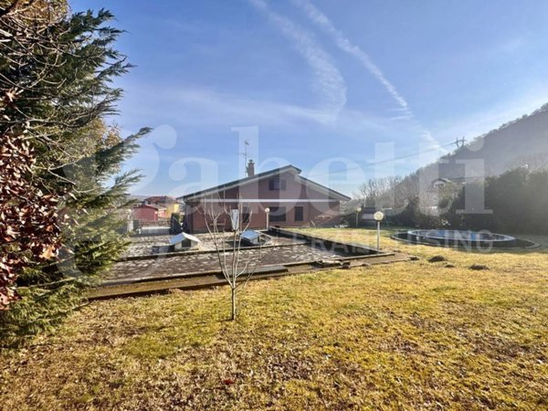 casa indipendente in vendita a Trana