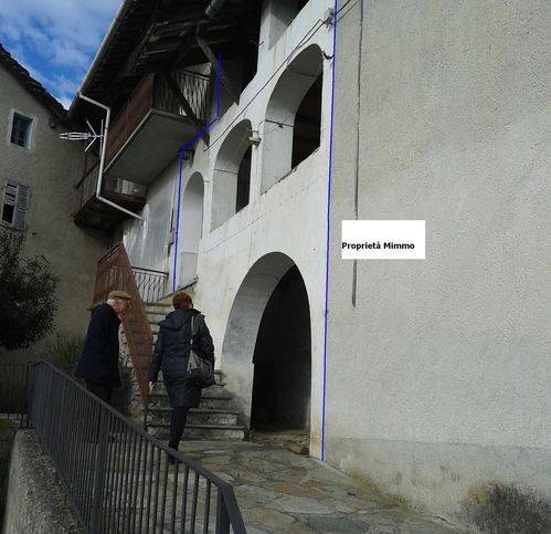 casa indipendente in vendita a Traversella