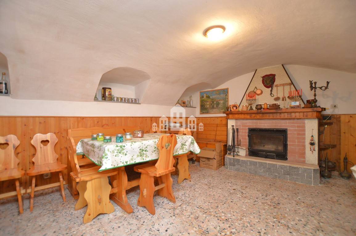 appartamento in vendita a Traversella