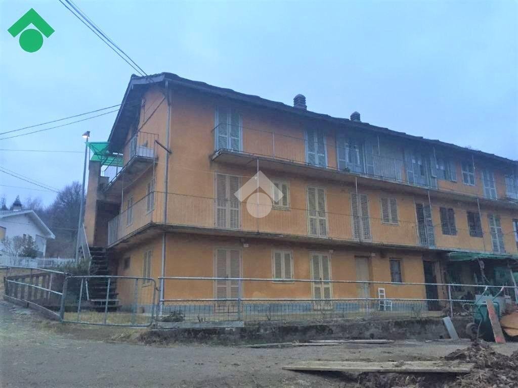 appartamento in vendita a Traves