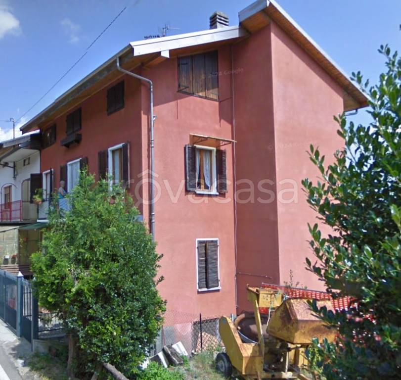 appartamento in vendita a Traves