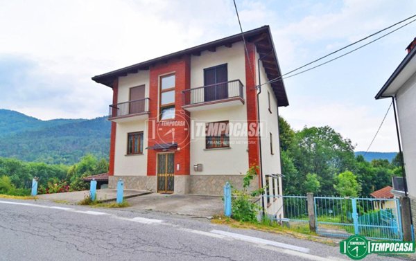 appartamento in vendita a Traves