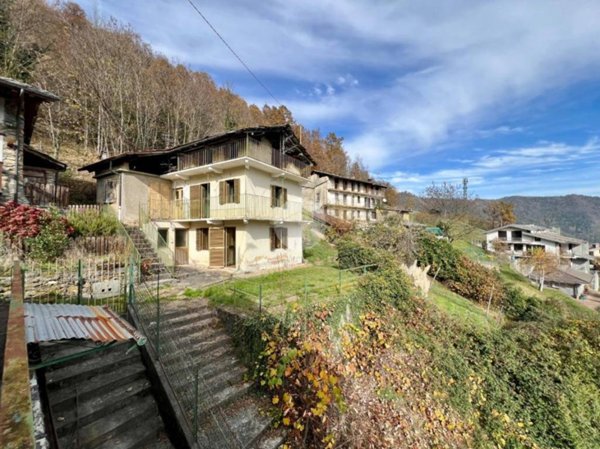 casa semindipendente in vendita a Traves