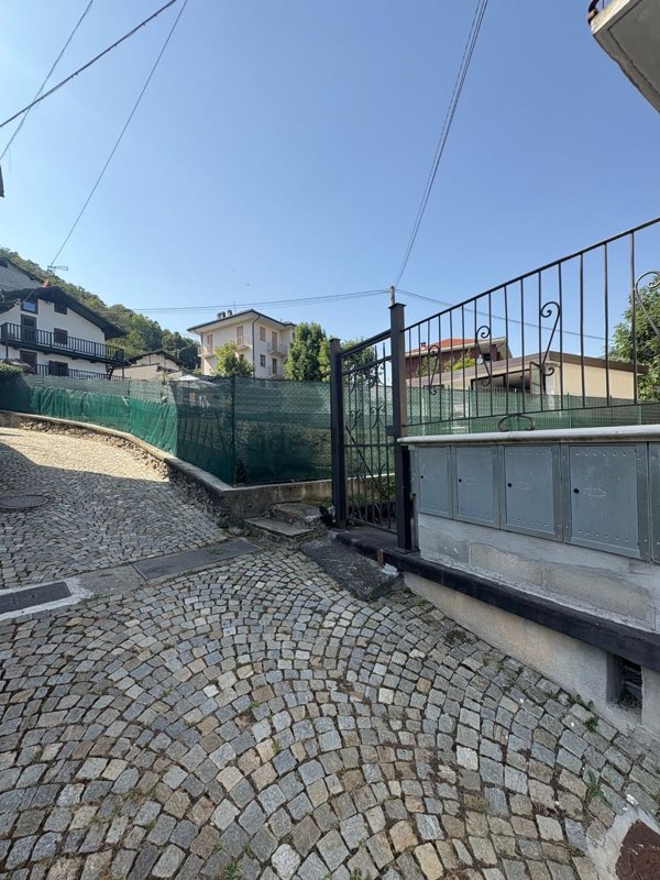 appartamento in vendita a Traves