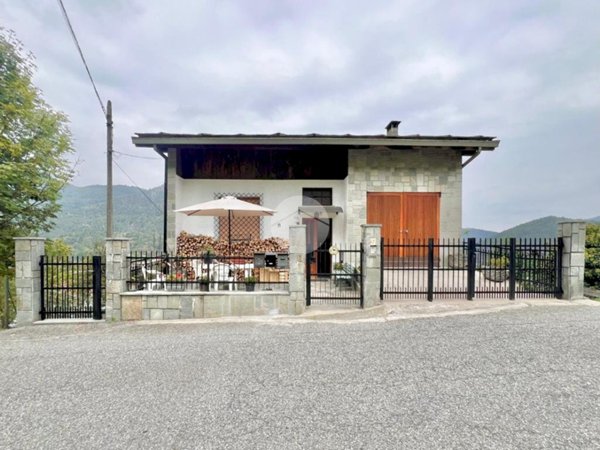 appartamento in vendita a Traves