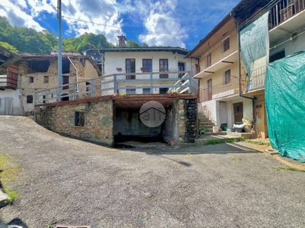 casale in vendita a Traves