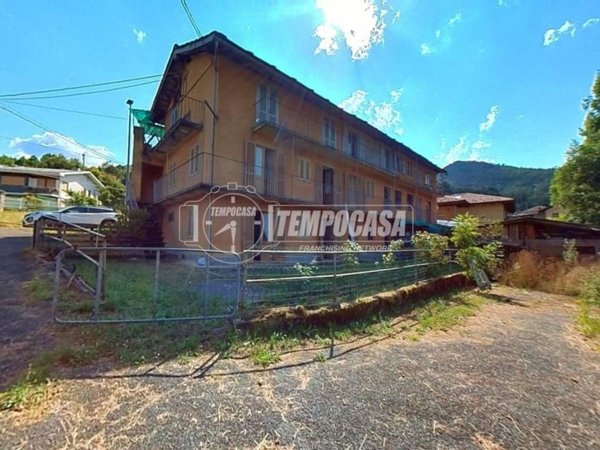 casa indipendente in vendita a Traves