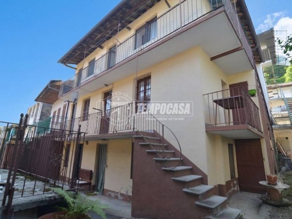 appartamento in vendita a Traves