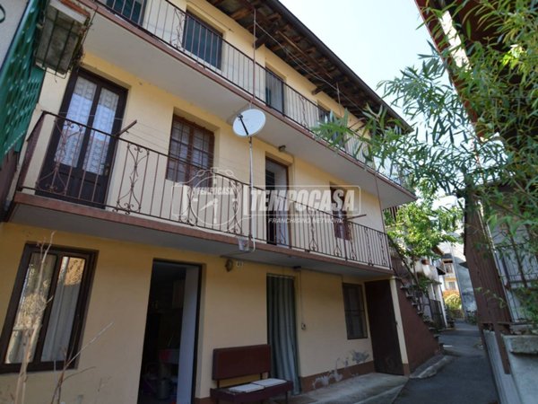 casa indipendente in vendita a Traves