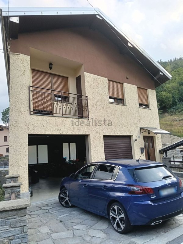 casa indipendente in vendita a Traves
