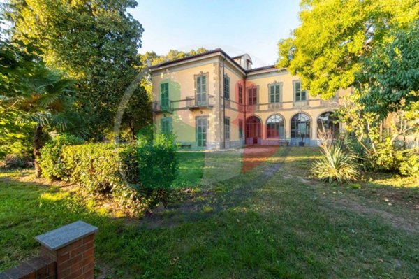 villa in vendita a Trofarello