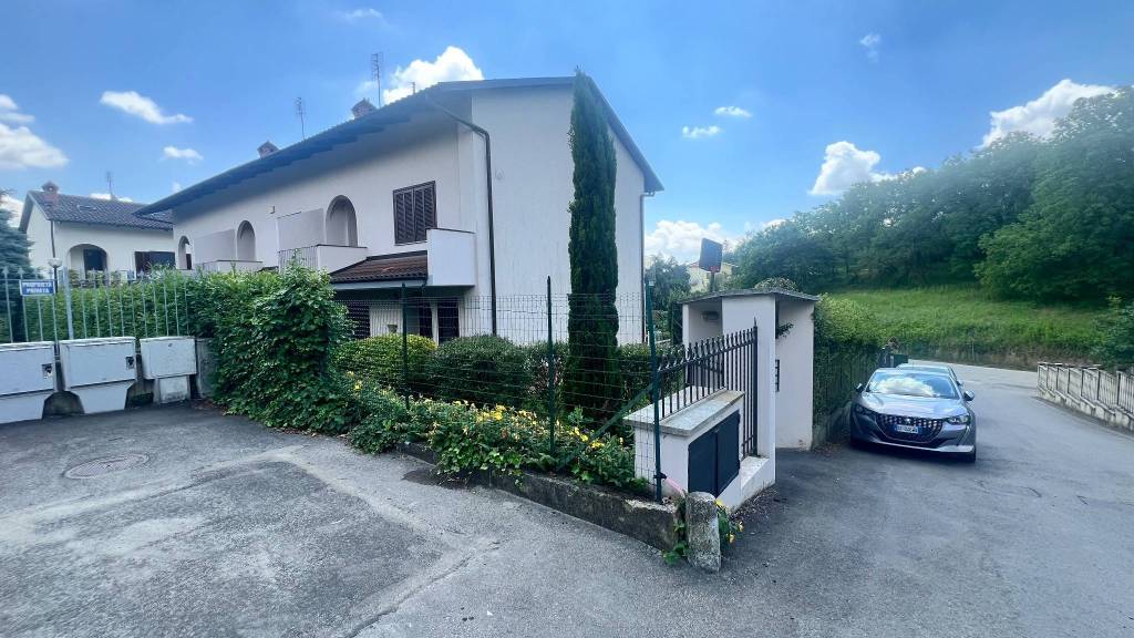 casa indipendente in vendita a Trofarello in zona Valle Sauglio