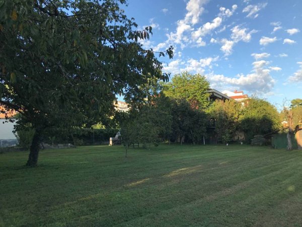 terreno edificabile in vendita a Trofarello