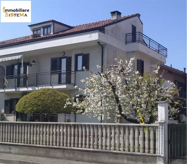 casa indipendente in vendita a Trofarello
