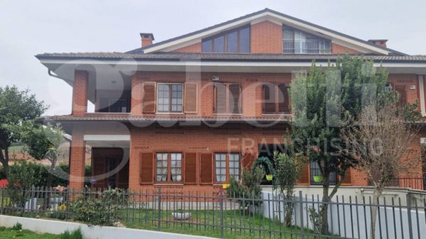appartamento in vendita a Trofarello