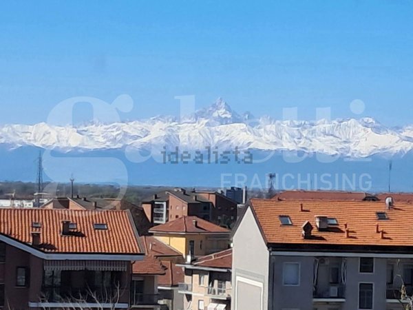 casa indipendente in vendita a Trofarello