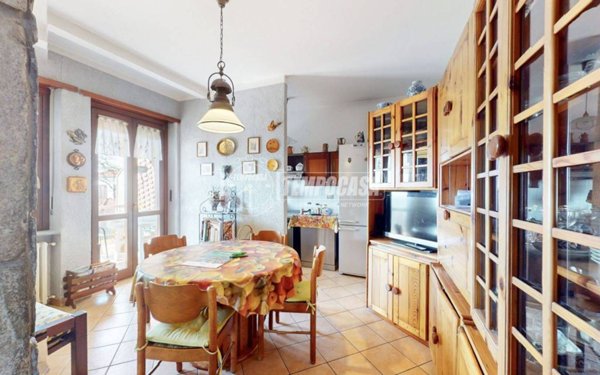 casa indipendente in vendita a Trofarello