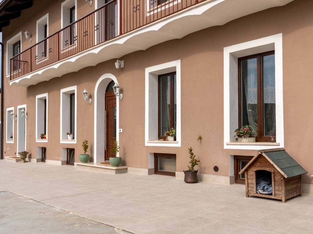 casa indipendente in vendita a Trofarello