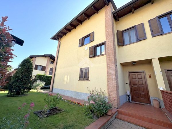 casa indipendente in vendita a Trofarello