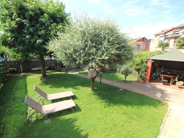casa indipendente in vendita a Trofarello