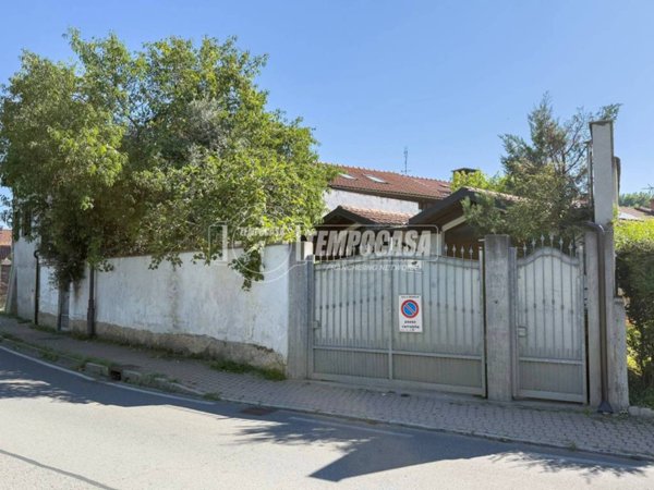 casa indipendente in vendita a Trofarello