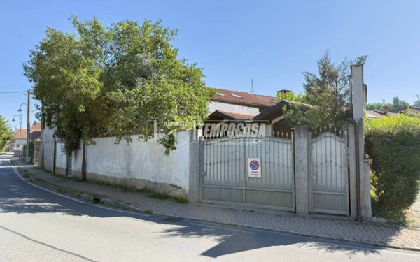 casa indipendente in vendita a Trofarello