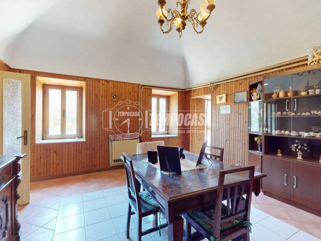casa indipendente in vendita a Trofarello in zona Valle Sauglio