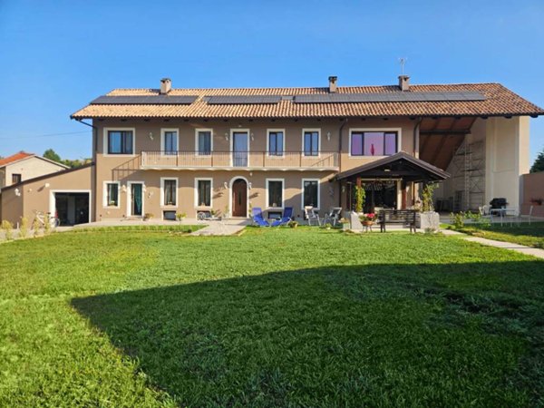 casa indipendente in vendita a Trofarello