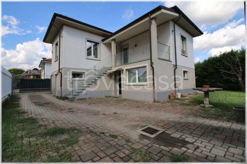 casa indipendente in vendita a Trofarello