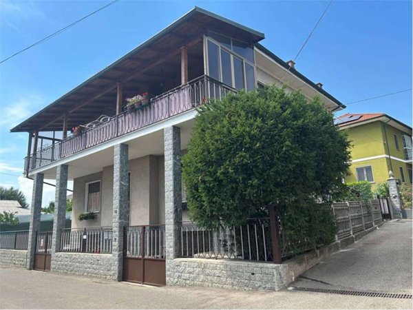 casa indipendente in vendita a Trofarello