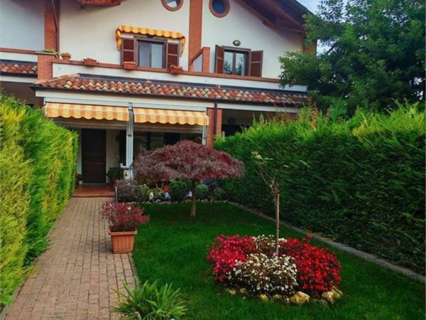 casa indipendente in vendita a Trofarello