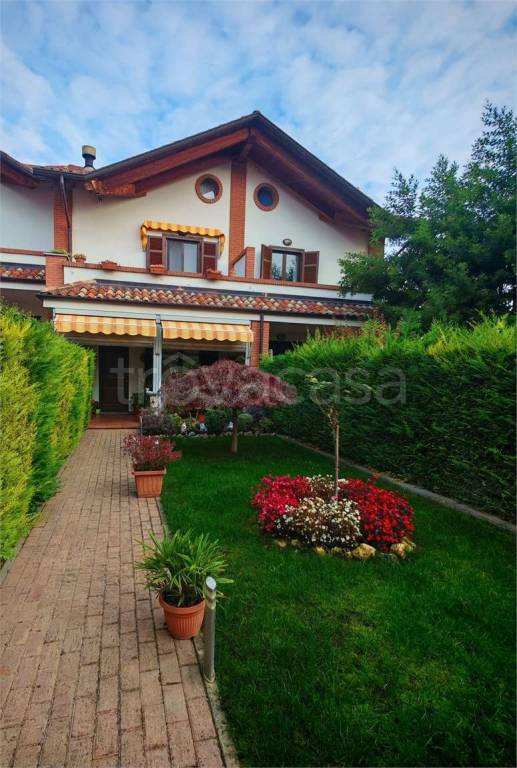 casa indipendente in vendita a Trofarello