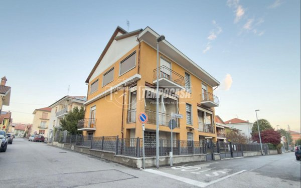 casa indipendente in vendita a Trofarello