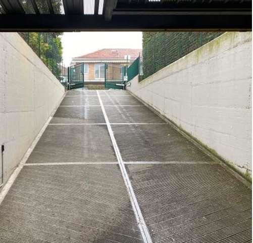 negozio in vendita a Trofarello