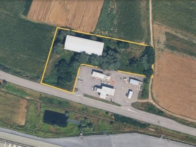 locale di sgombero in vendita a Trofarello