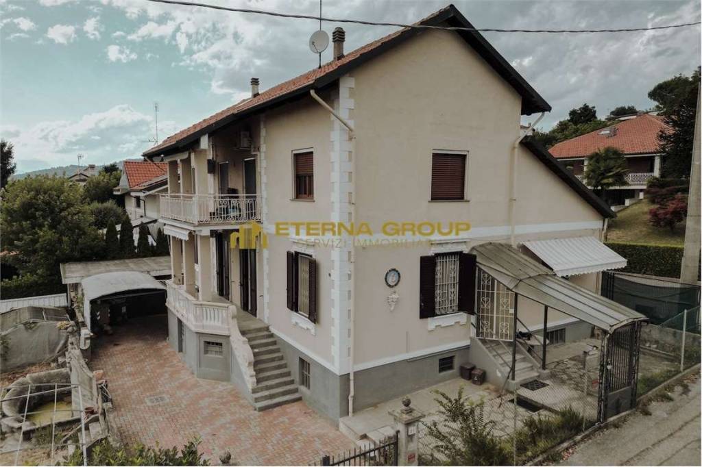casa indipendente in vendita a Trofarello