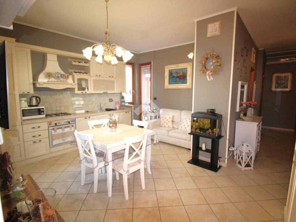 appartamento in vendita a Trofarello