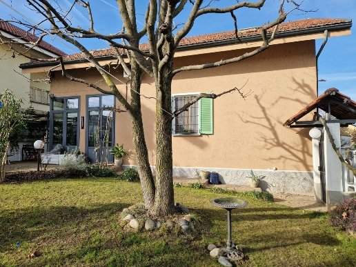 casa indipendente in vendita a Trofarello