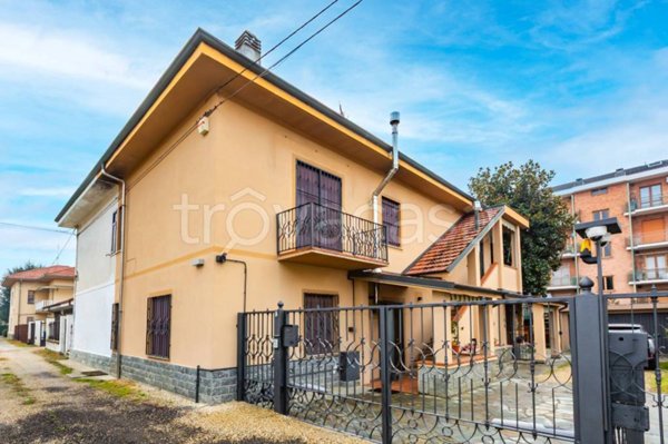 casa indipendente in vendita a Trofarello