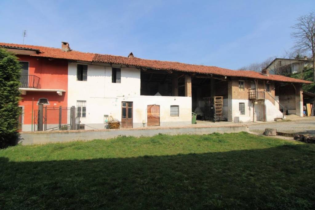 casa indipendente in vendita a Trofarello