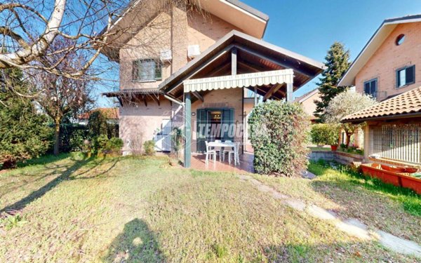 casa indipendente in vendita a Trofarello