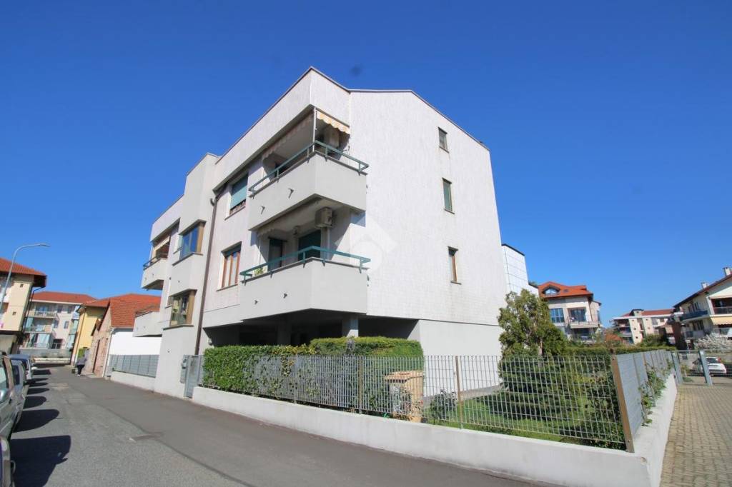 appartamento in vendita a Trofarello