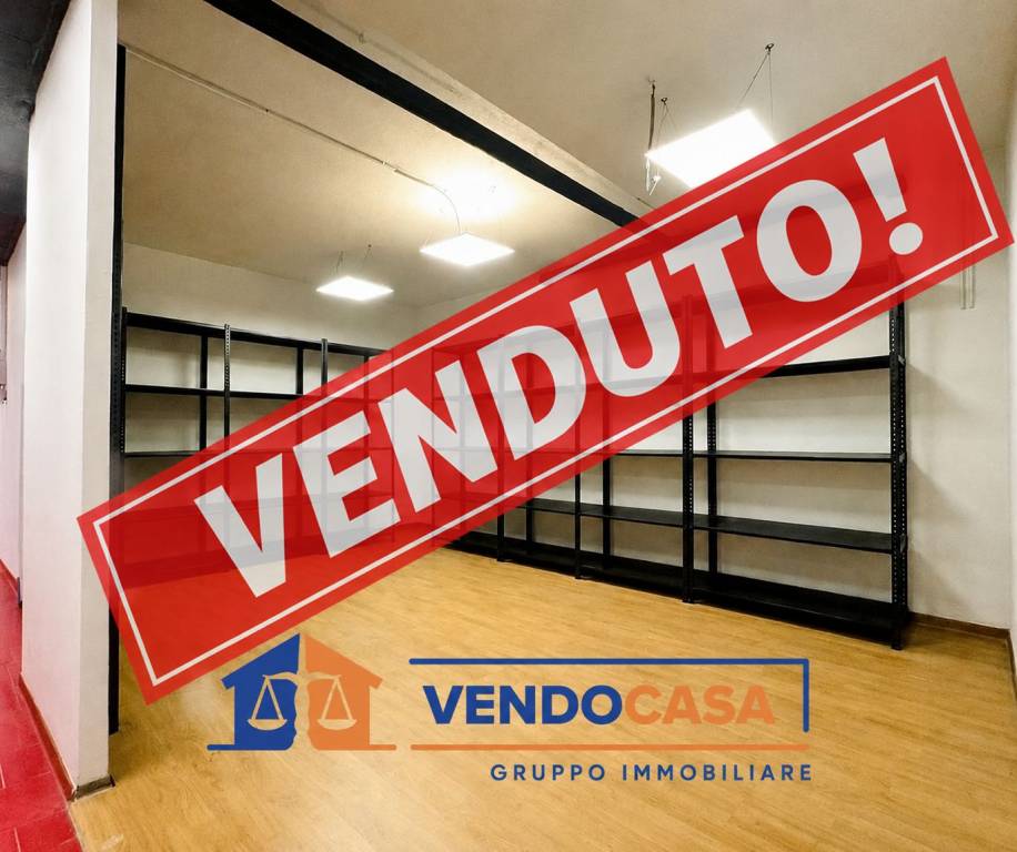 locale commerciale in vendita a Trofarello